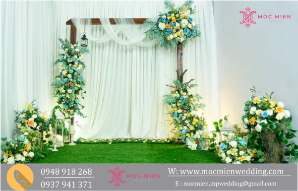 Dịch vụ trang trí phông chụp ảnh cưới bằng hoa lụa tại tphcm