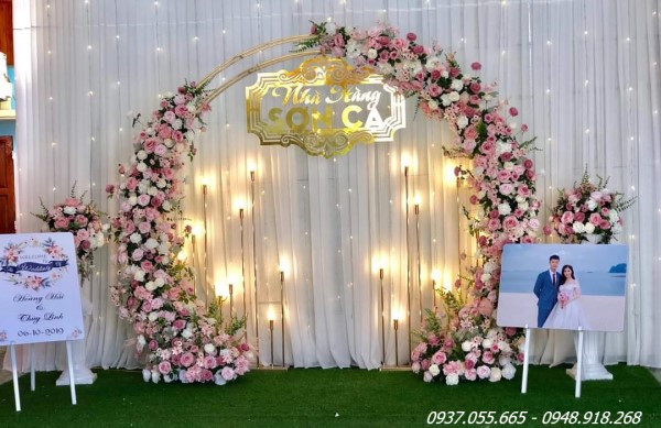 Xưởng sản xuất bán backdrop chụp ảnh cưới bằng hoa lụa tại TPHCM