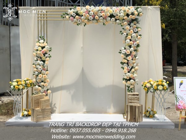 Mua backdrop chụp hình cưới hoa vải giá rẻ tại TPHCM