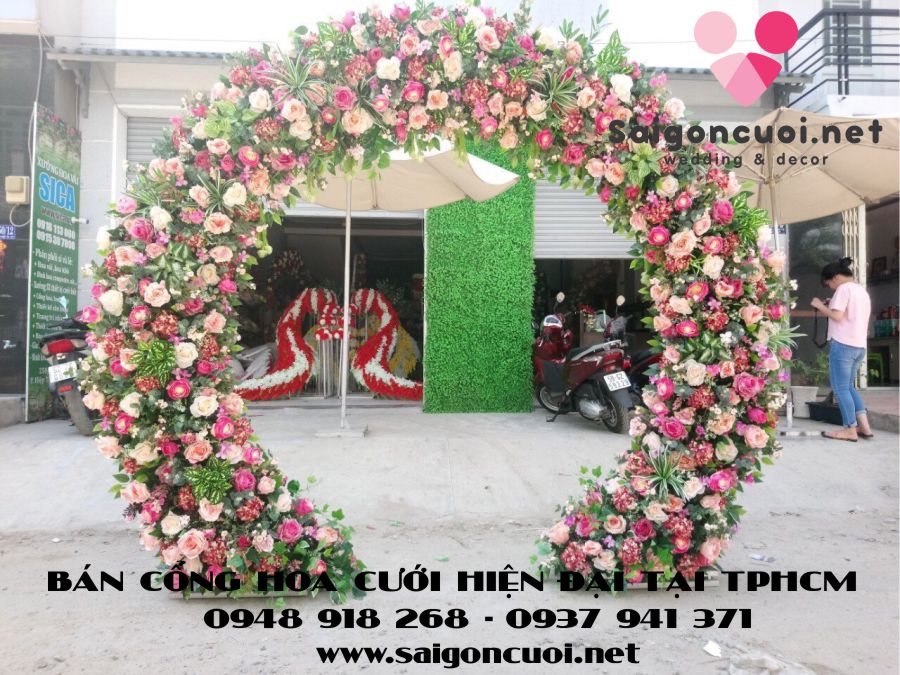 Bán cổng hoa cưới hiện đại tại TPHCM - Cổng hoa cưới vải hình tròn giá rẻ tại TPHCM