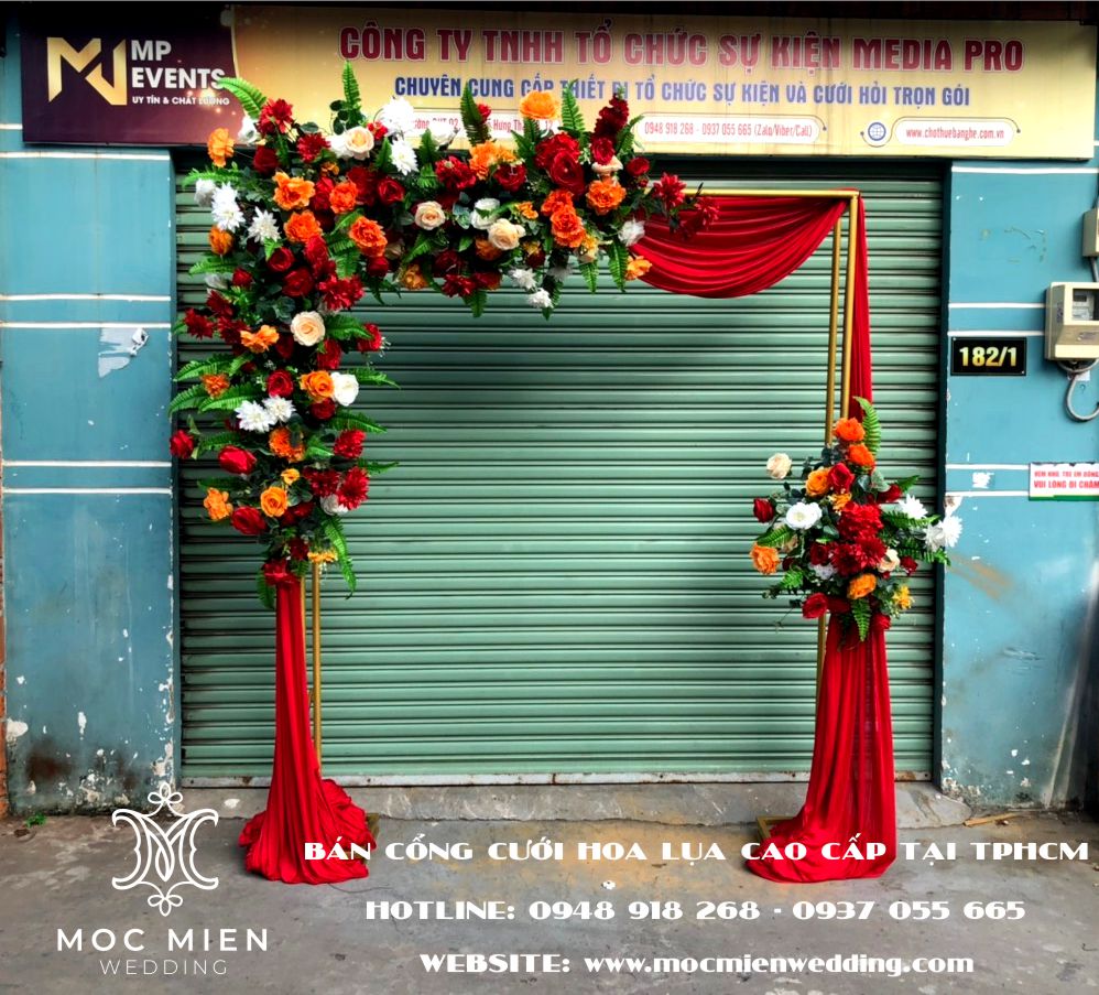 Bán cổng hoa cưới cao cấp theo phong cách truyền thống tại TPHCM