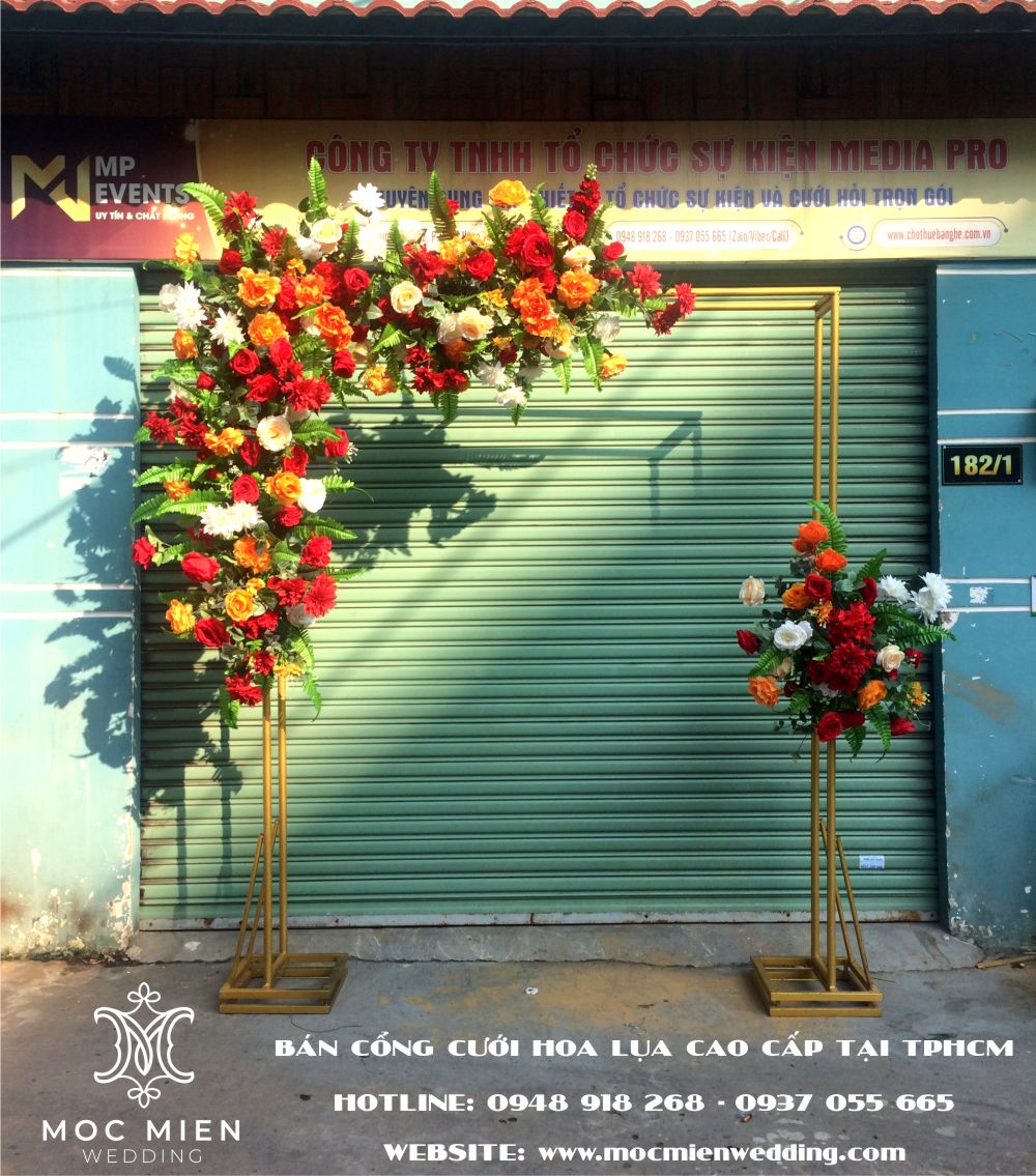 Bán cổng cưới kết hoa lụa, hoa giả, hoa vải tại TPHCM