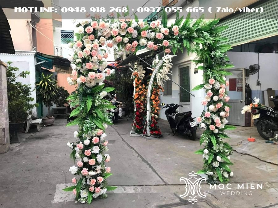 Cho thuê cổng hoa cưới ngoài trời tại TPHCM