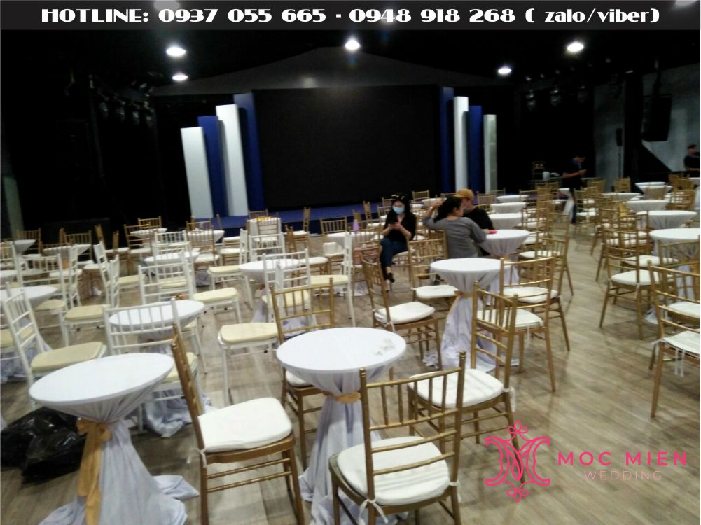 Cho thuê ghế tiffany cho sự kiện kết hợp bàn tròn nhỏ đường kính 60cm