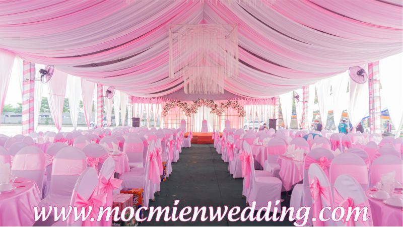 Cho thuê rạp cưới cao cấp cho 40 bàn tiệc tại KDC An Sương, Quận 12. Rạp cưới phong cách Châu Âu tông trắng - hồng